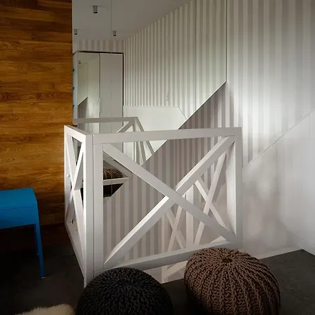 Dwupoziomowy Yakima 푸크